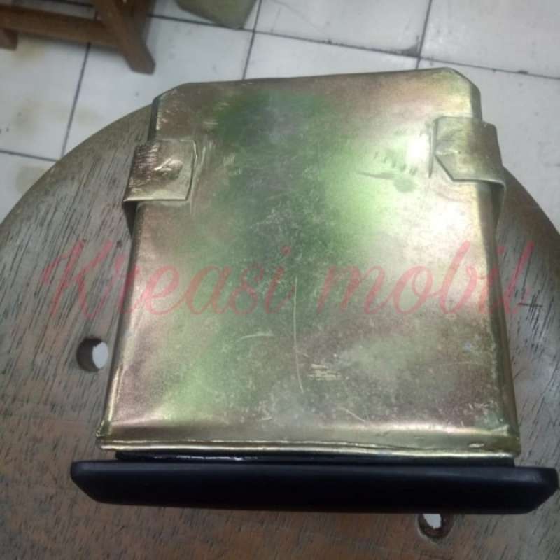 Asbak Toyota Hardtop: Lebih dari Sekedar Tempat Sampah Rokok