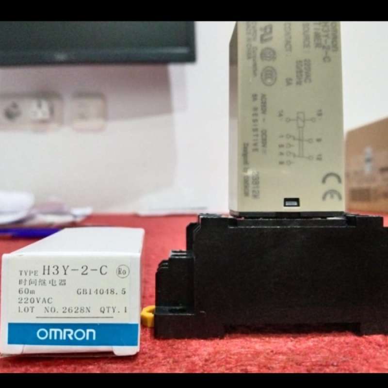 H3Y-2 Timer Relais - Einstellbarer Zeitrelais Schalter AC220V/DC24V