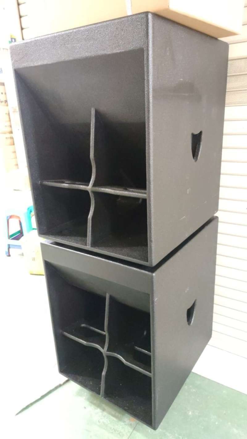JUAL 1 BUAH BOX SPEAKER SUBWOFER TURBO BASS REFLEX 18 INCH XIONSTORE