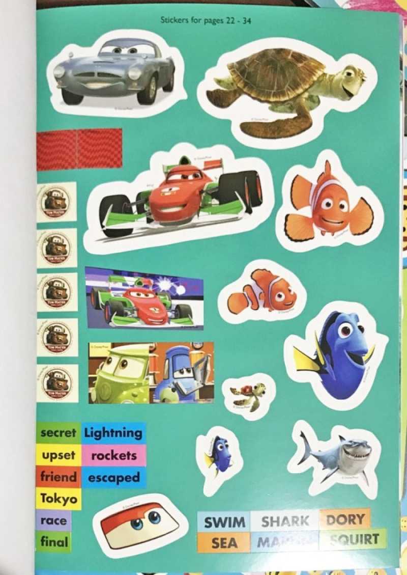 Jual Buku Stiker Disney Pixar 1000 Stickers Over 60 activities inside