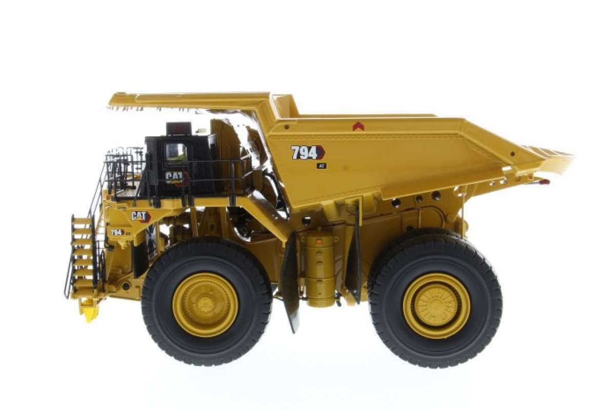 DIECAST MASTERS, DUMPER-EVOLUTIONSPAKET CATERPILLAR 769 - 770, 1/50