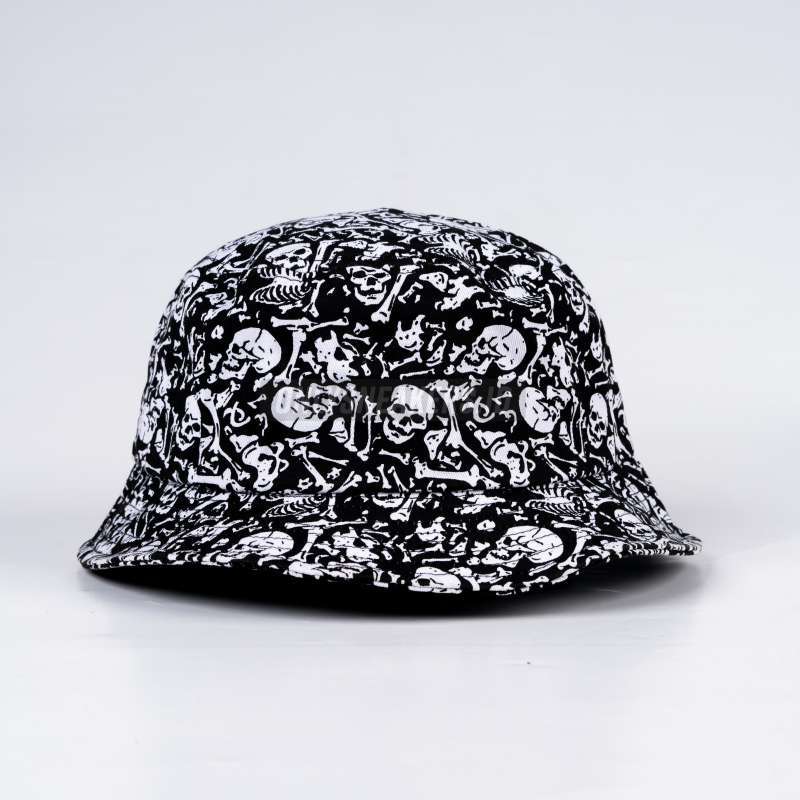 希少】デッドストック 飛び上がら OLD STUSSY ホログラム柄 バンダナ USA製