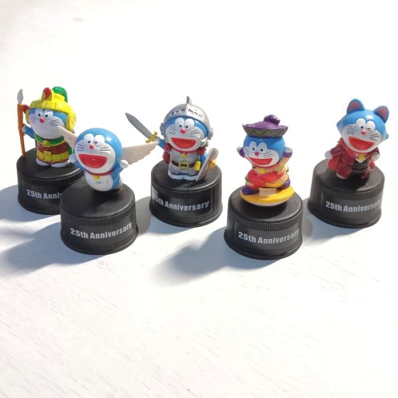 Promo Set Doraemon Petualangan Bottle Cap Adventure 25th Anniversary