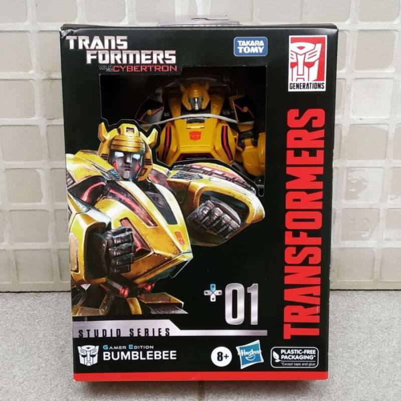 Transformers Generations Studio Series Deluxe Class Action Figure Gamer Edition Bumblebee 11 cm - Base Luna Italy