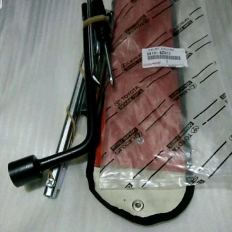 Promo Tool Kit Set Toyota Avanza Daihatsu Xenia Original Diskon 28 Di