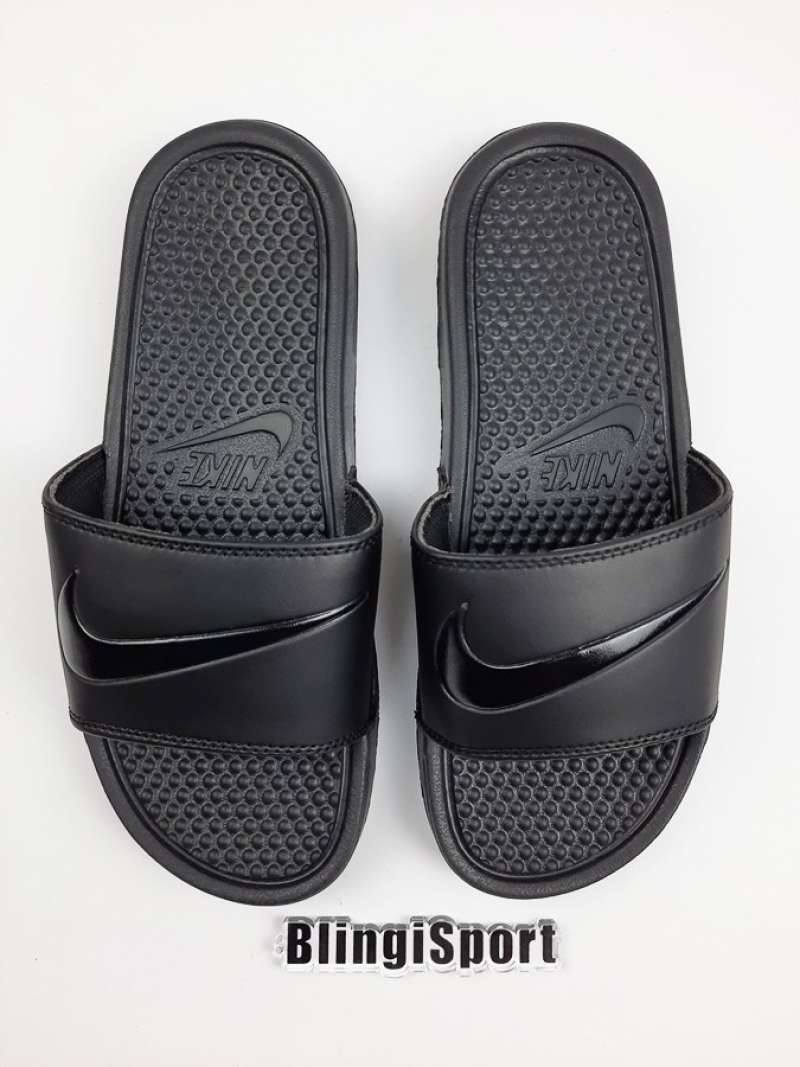 Sandal nike benassi swoosh top