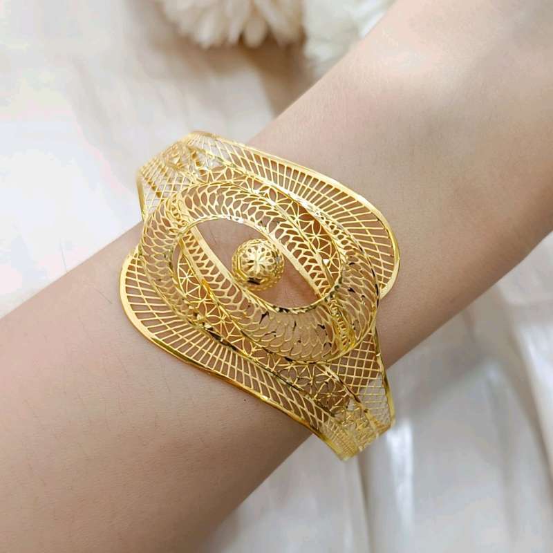 Gelang Motif Terbaru Untuk Pesta