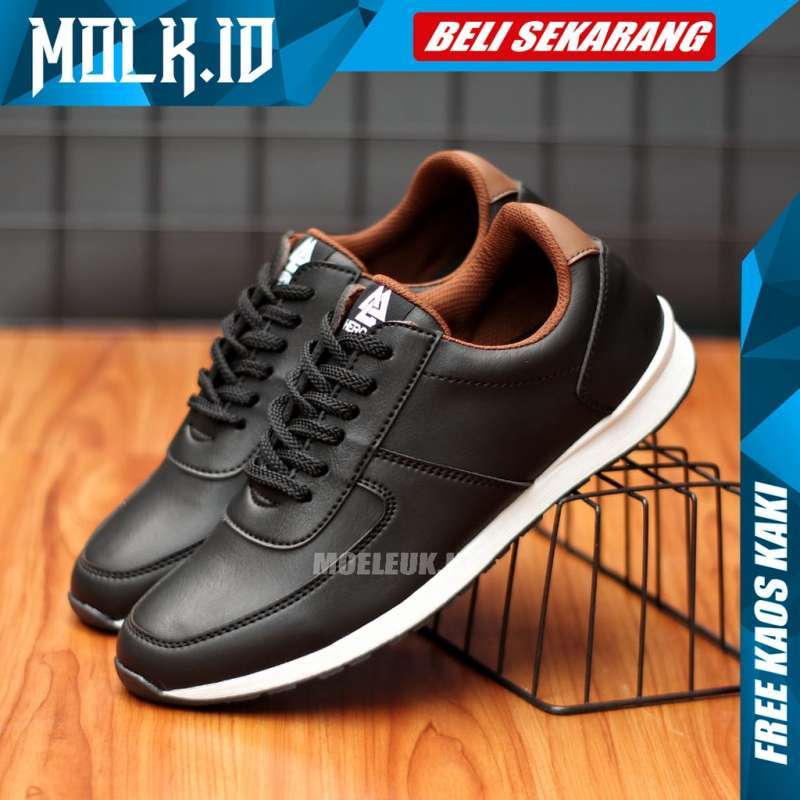 Beli sneakers original discount