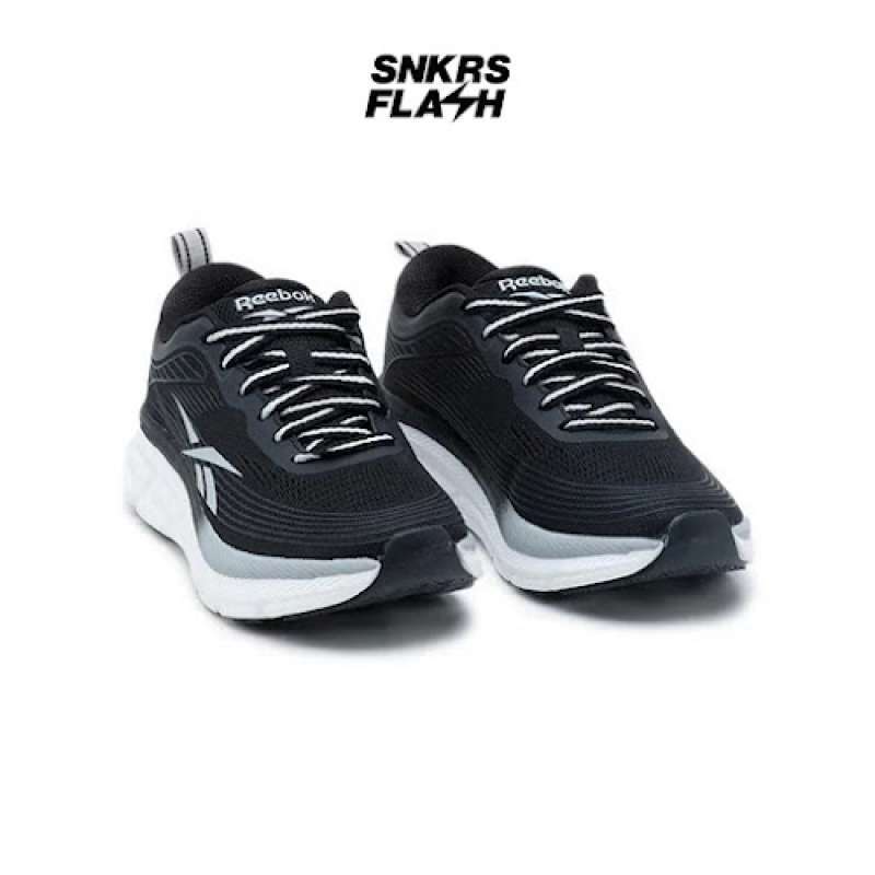 Promo Sepatu Lari Wanita Reebok Road Strider Black R00233959