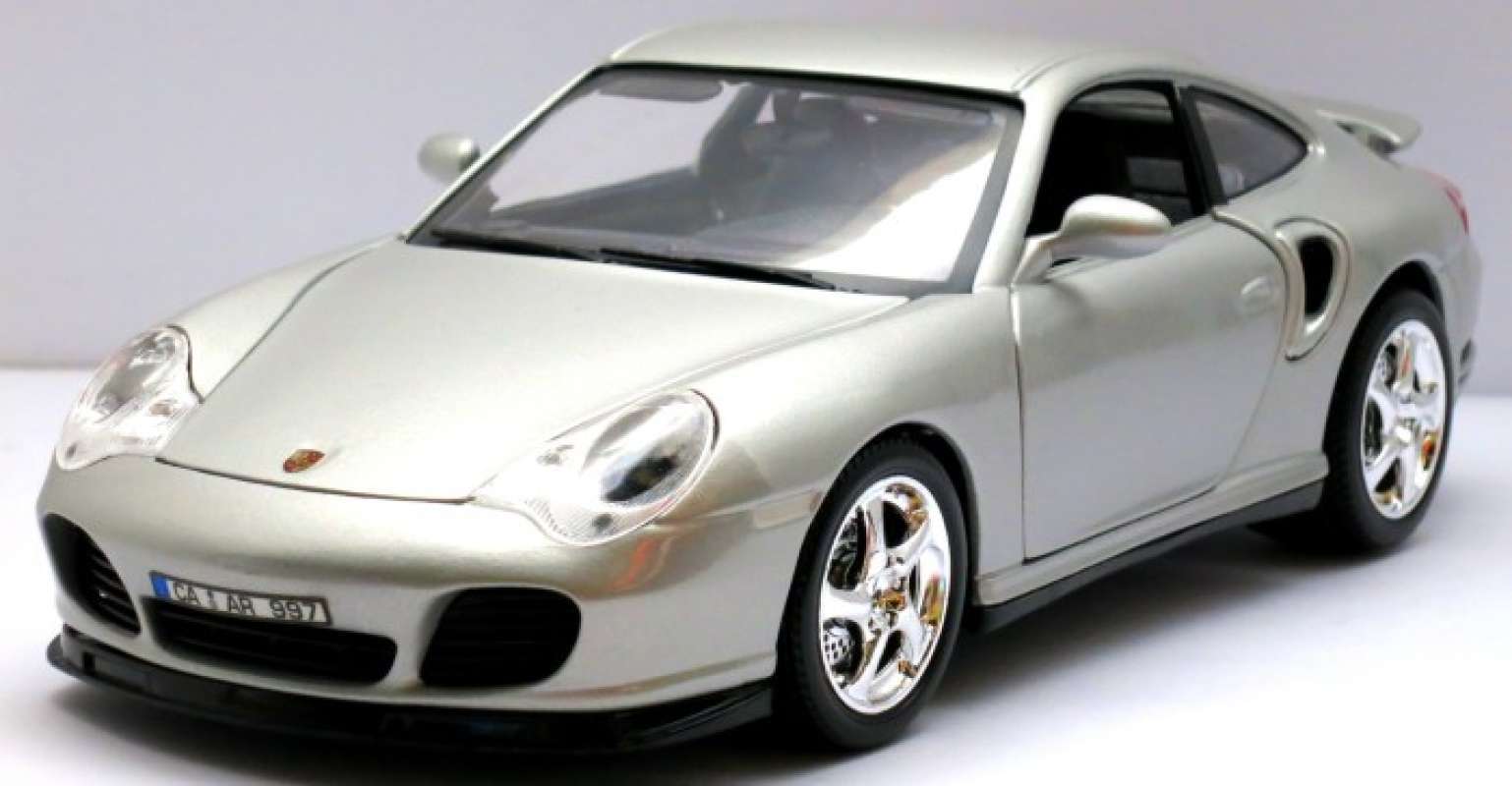Welly 1/18 - Porsche 911 Turbo Blanche - Modèle Réduit 18013S-W Occasion Comme Neuf