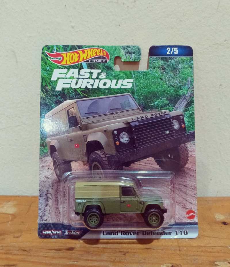 Hot Wheels Premium - Fast & Furious - Land Rover Defender 110 2 Door - View #3