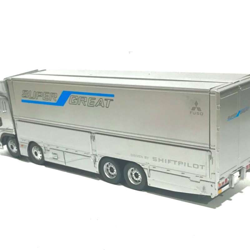 Miniature Mitsubishi Fuso Super Great 1:43 - Camion Moulé Sous Pression