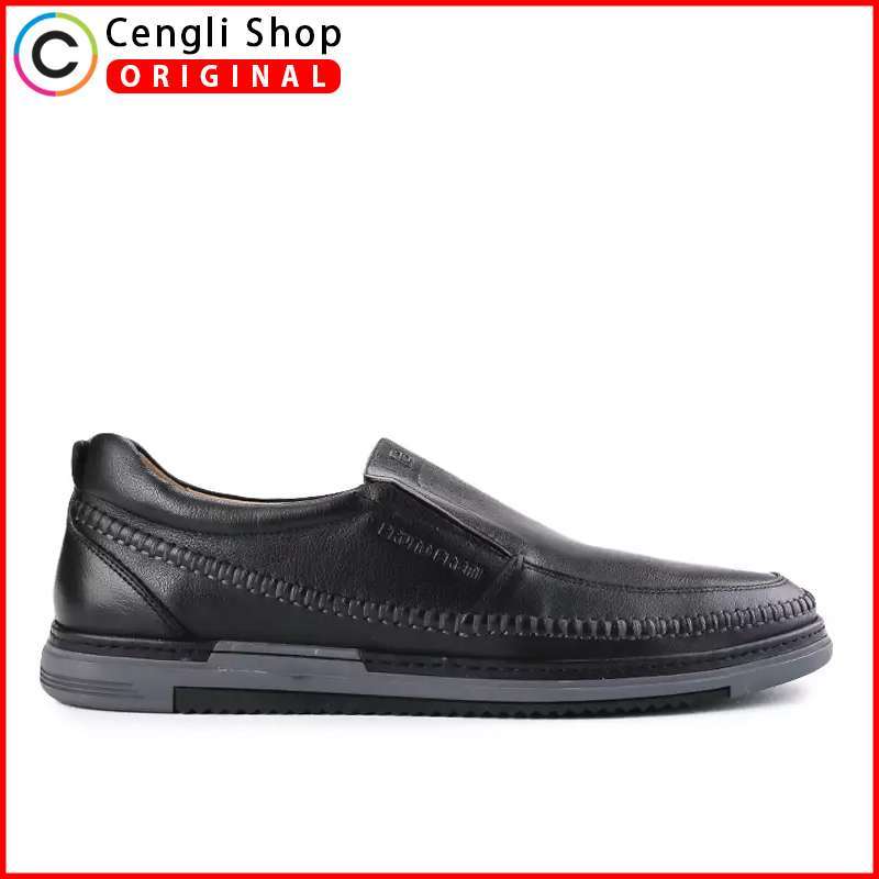 Sepatu slip on kickers top