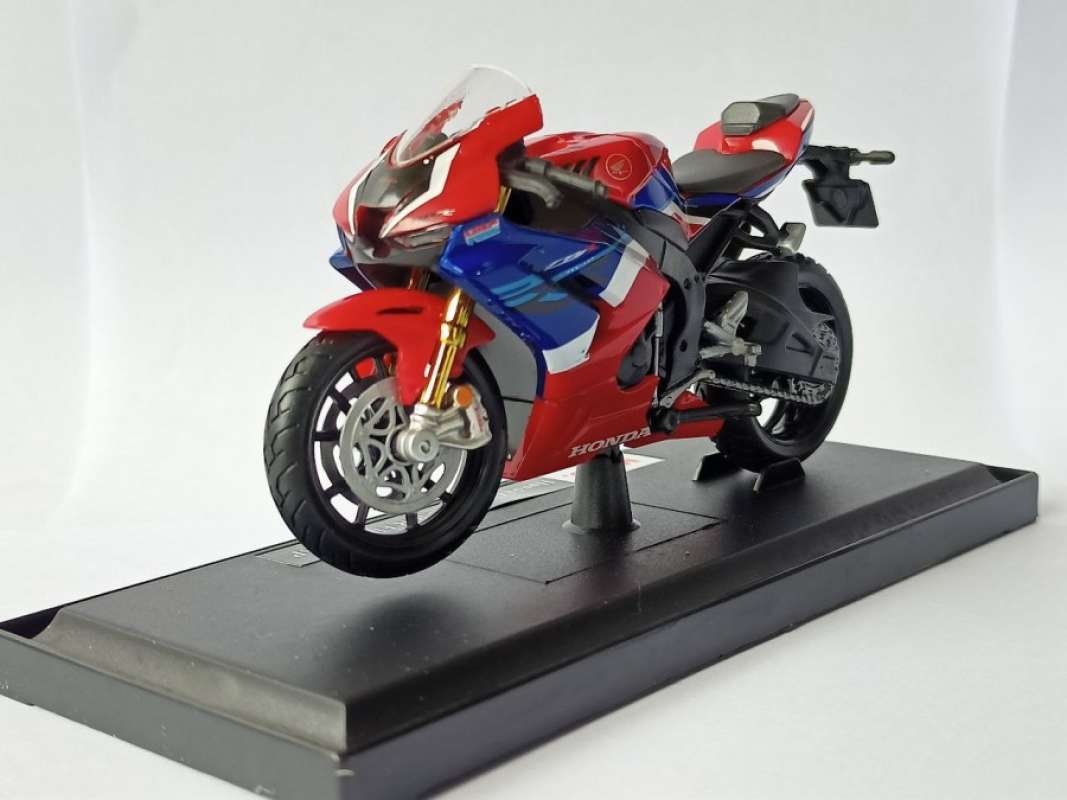 Diecast Motor Honda CBR1000RR-R Fireblade maisto Miniatur motor Skala 1:18  mainan anak
