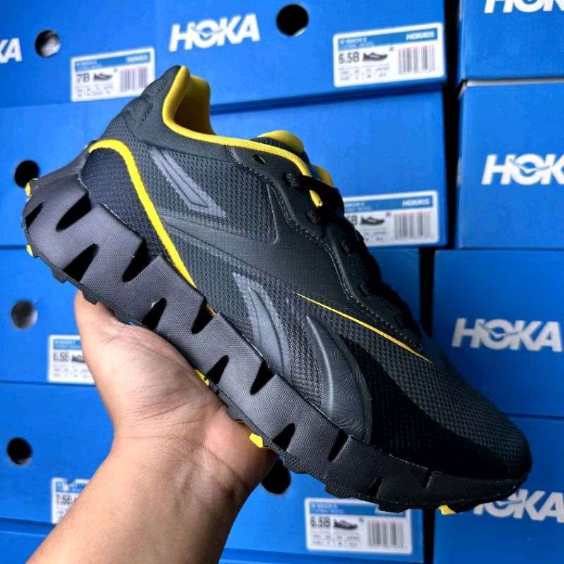 Reebok zigtech yellow and assamble black
