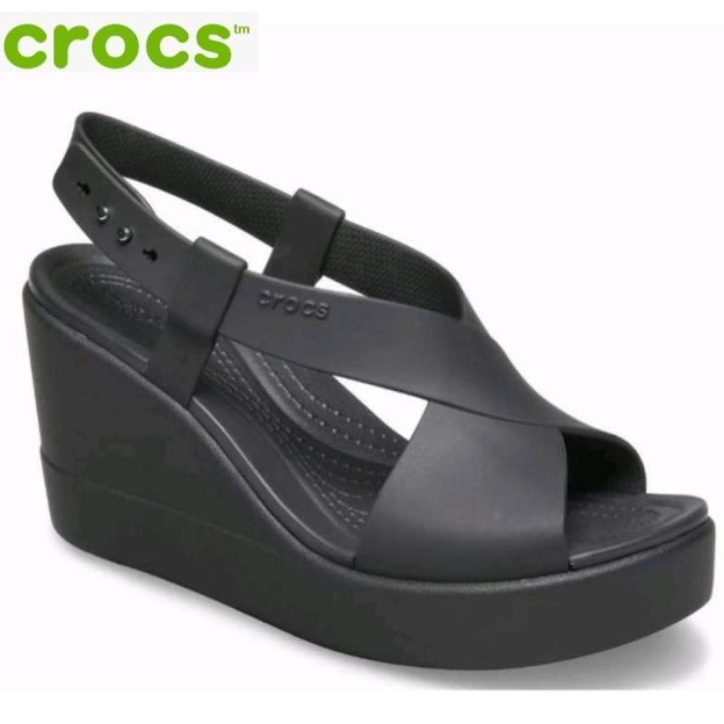 Jual Crocs Brooklyn High Wedge Crocs Brooklyn High Wedges Woman Crem 36 Di Seller Winter Cengkareng Timur Kota Jakarta Barat Blibli
