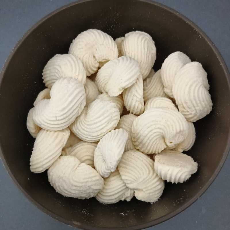 Promo [ 500 Gr ] Cemilan Manis Roti S | Kue Sagu | Aneka Cemilan Dan ...