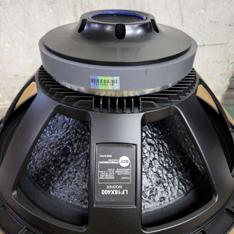 Rcf hotsell x400 speaker