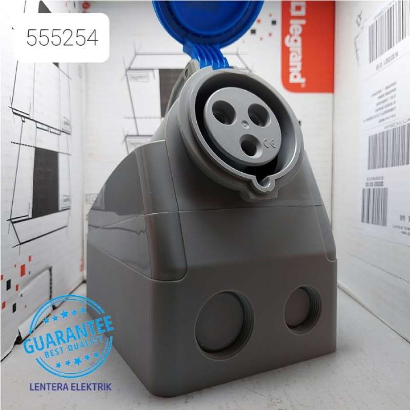 Legrand 555104 Presa Mobile P17 Industriale | 16A 200/250V 2P+T, IP44, Colore Blu, Per Cantieri E Uso Esterno