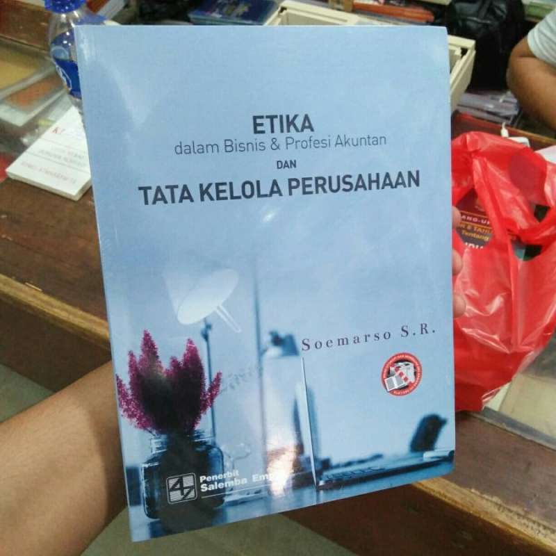 Promo Etika Dalam Bisnis Dan Profesi Akuntan Dan Tata Kelola Perusahaan ...