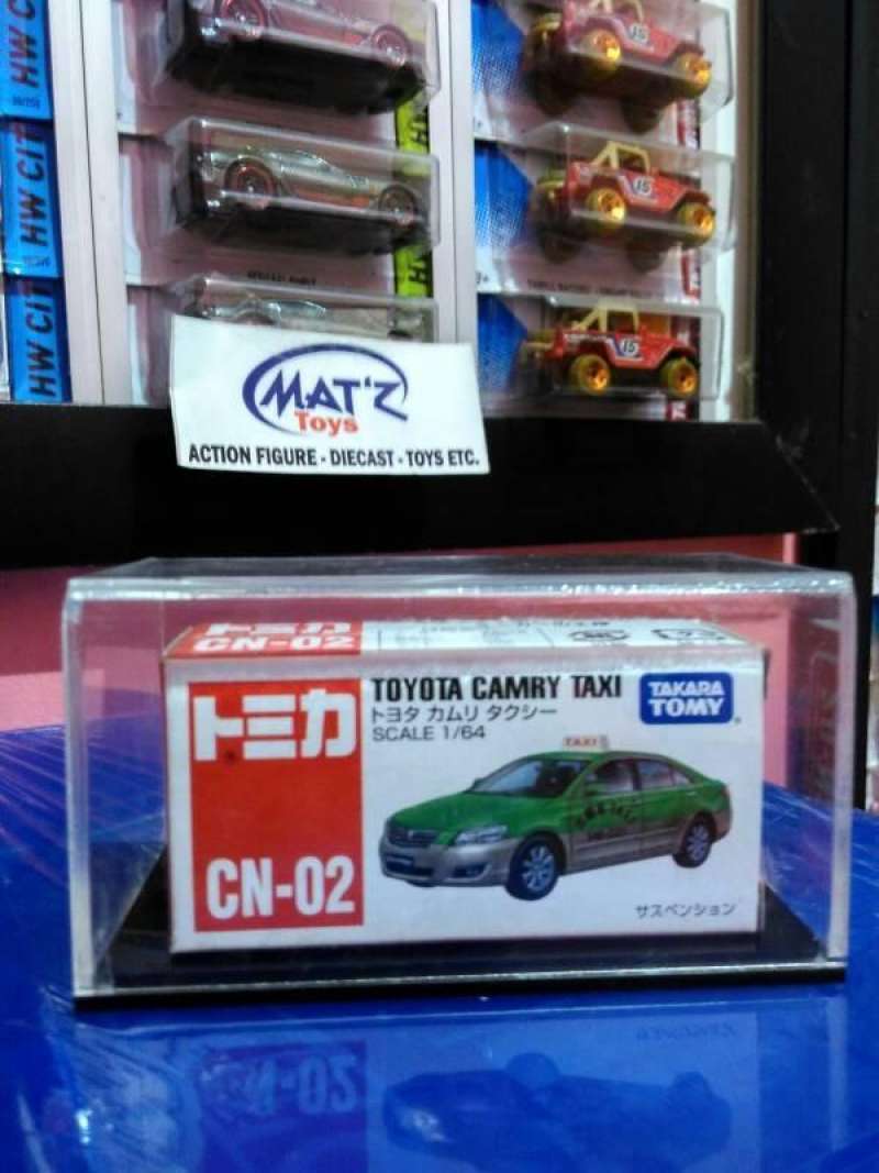 Jual Tomica Toyota Camry Taxi Box Akrilik Skala 64 Di Seller