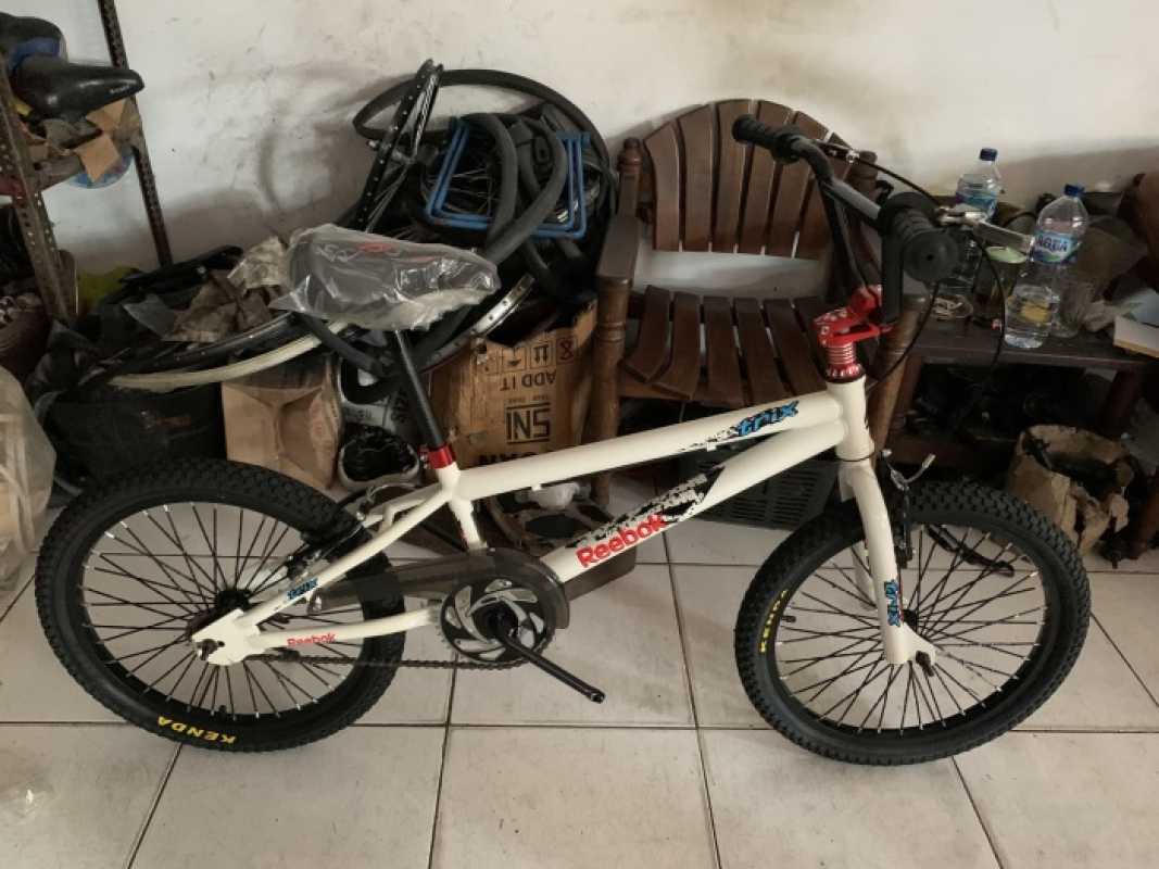 SEPEDA BMX REEBOK TRIX UKURAN 20