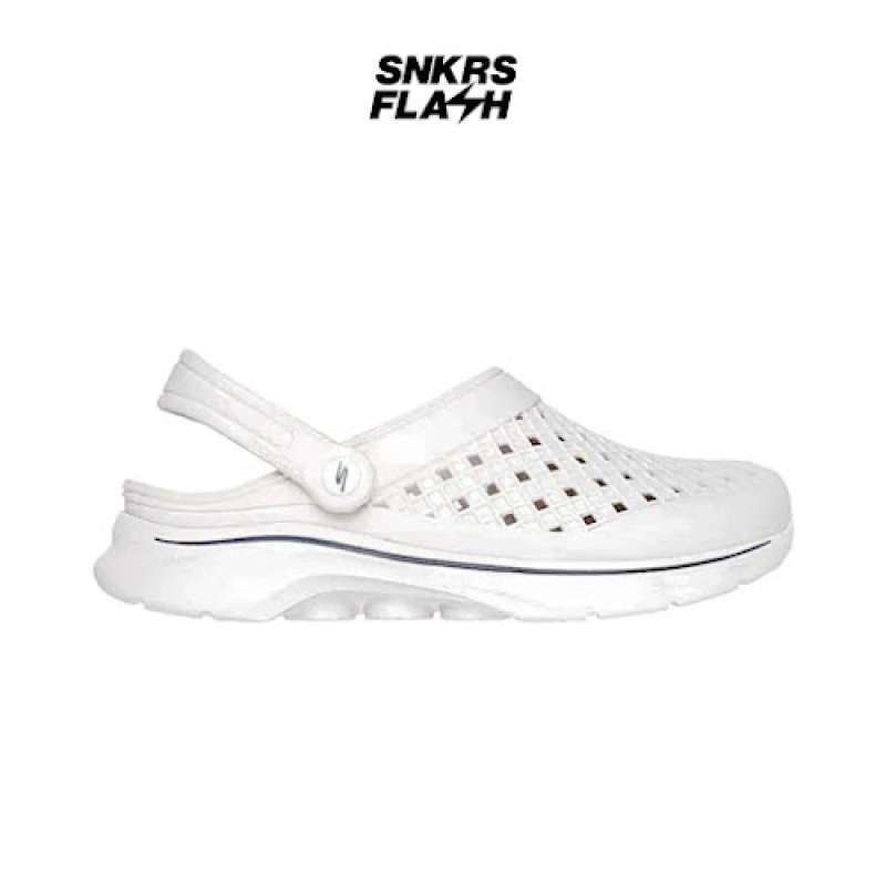 Sandal Pria SKECHERS Sandal Go Walk Foamies White 243283WNV