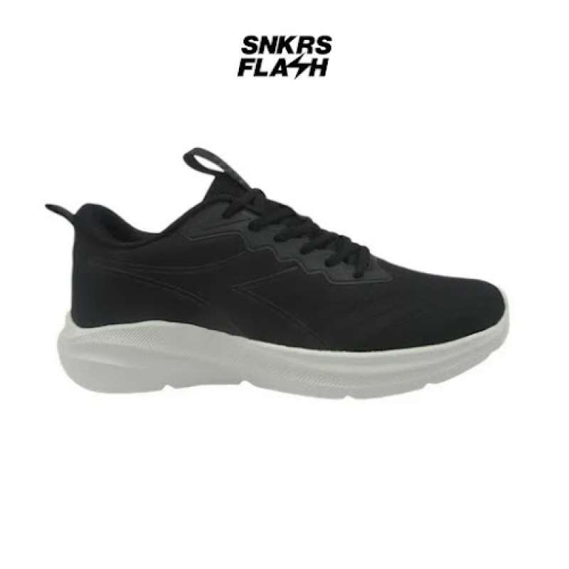 Sepatu Lari Pria DIADORA Nazuke Black X25F0616B