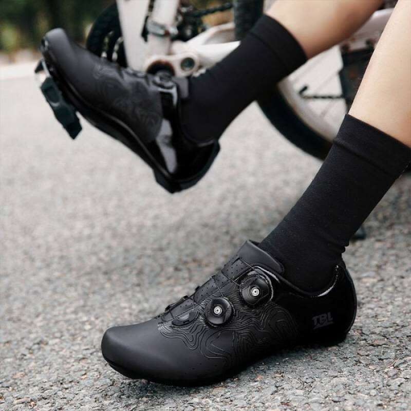 perbedaan cleat mtb dan road