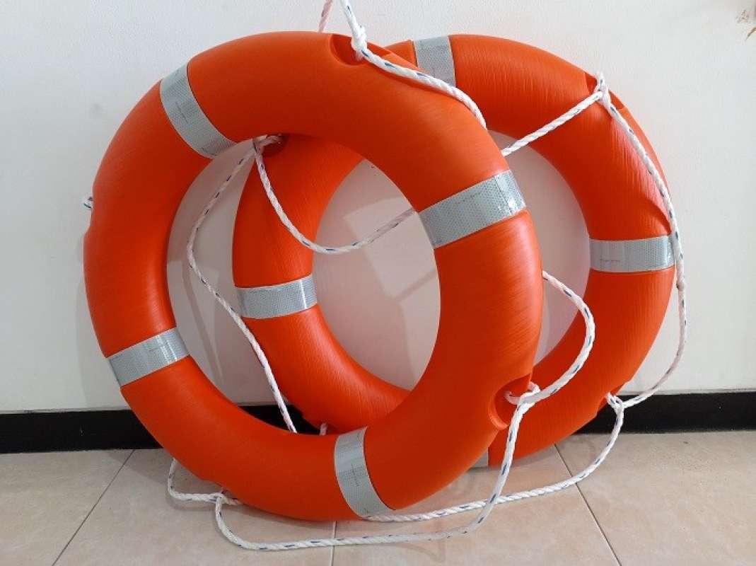 Marine Rescue Ring Promo Pelampung Ban Ring Buoy Rescue Marine Safety Life 2.5 Kg Solas ...