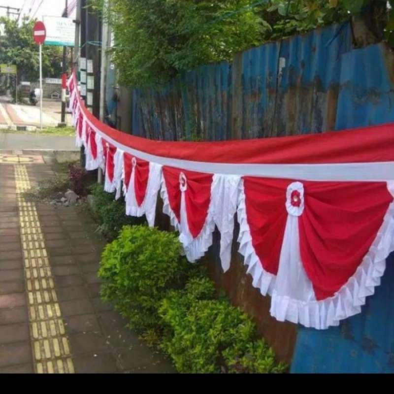 Jual Promo Agustus / Bendera Merah Putih Rumbai Polos Bendera Merah ...