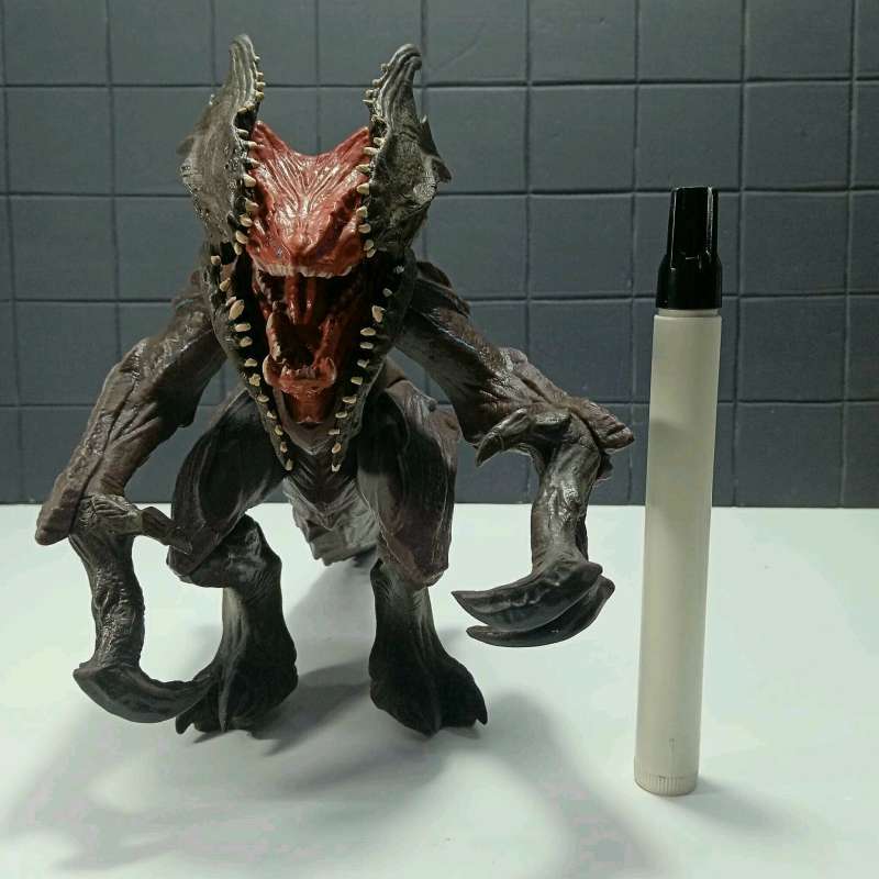 Marvel Raijin Jual kaiju vinyl action figure Kaiju raijin loose Pacific Rim series ...