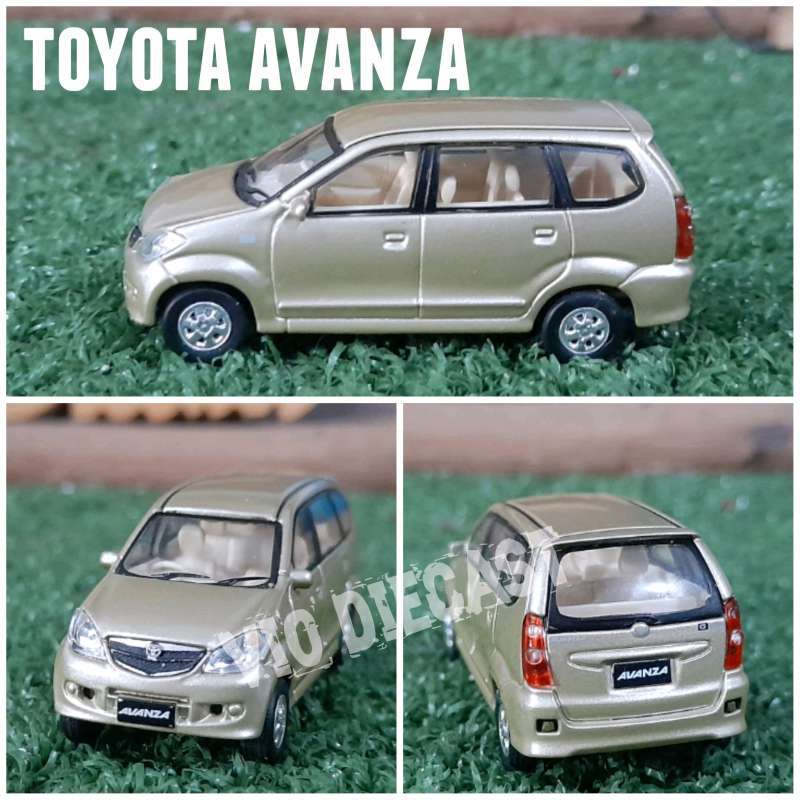 Diecast avanza lama new arrivals