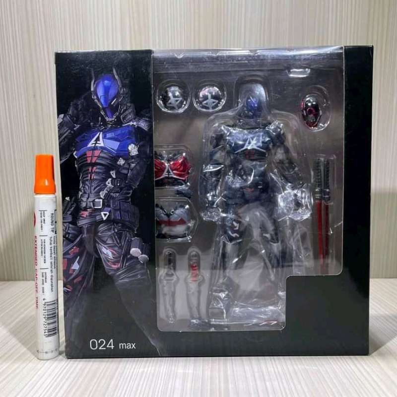 Jual mainan action figure revoltech arkham knight batman tinggi sektiar ...