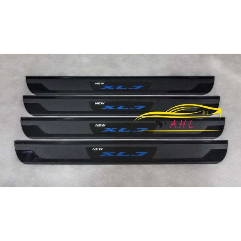 Promo Door Sill Plate Pintu Xl7/xl 7 Tanpa Lampu Foxco / No Led Diskon