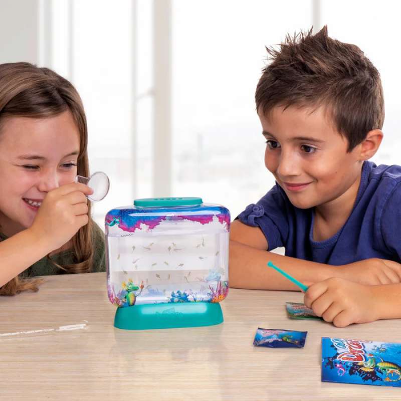thumbnail image 2 of Aqua Dragons Jurassic Underwater World - Complete Triops Kit For Hatching & Growing, Fun Educational Science Gift For Kids Age 6+ 2 of 5