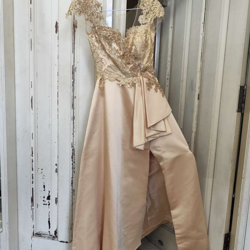 Jual Wedding Dress Gold Model Premium Original Terbaru Harga Murah Desember 2024