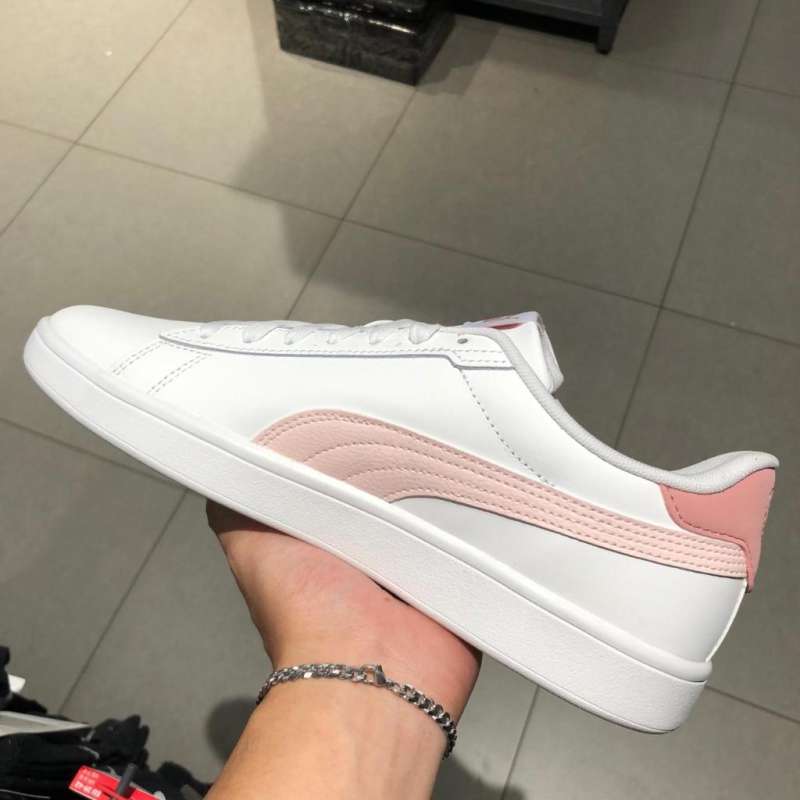 Sepatu Puma Puma Smash Vulc White Pink PUMA BMW MMS ESS Eece Solid Self  Design Women Pink 2025