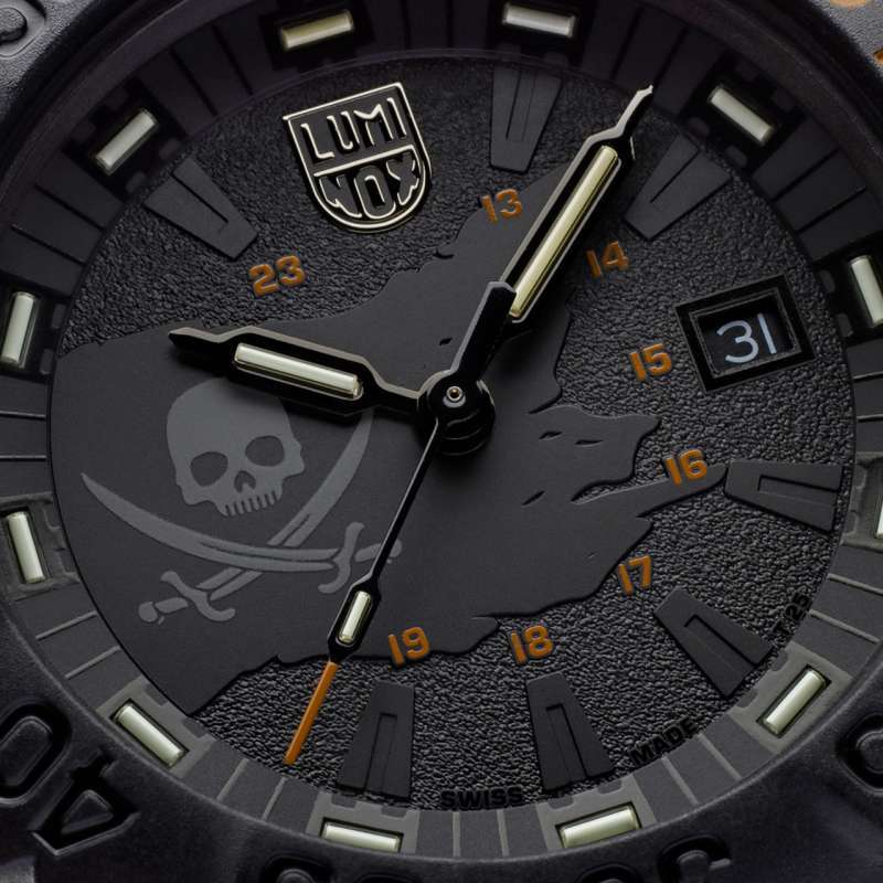 Luminox Limited Edition Pirate, 44 mm Jam Tangan Pria