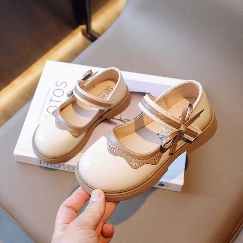 Docmart shoes girl online