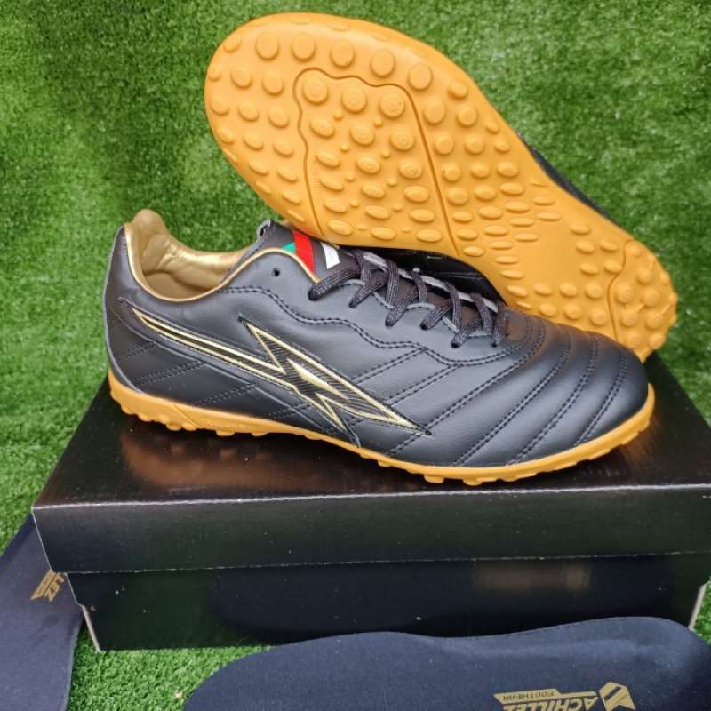 Mini soccer shoes discount