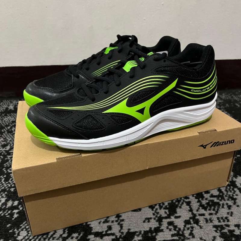Sepatu mizuno asics cheap