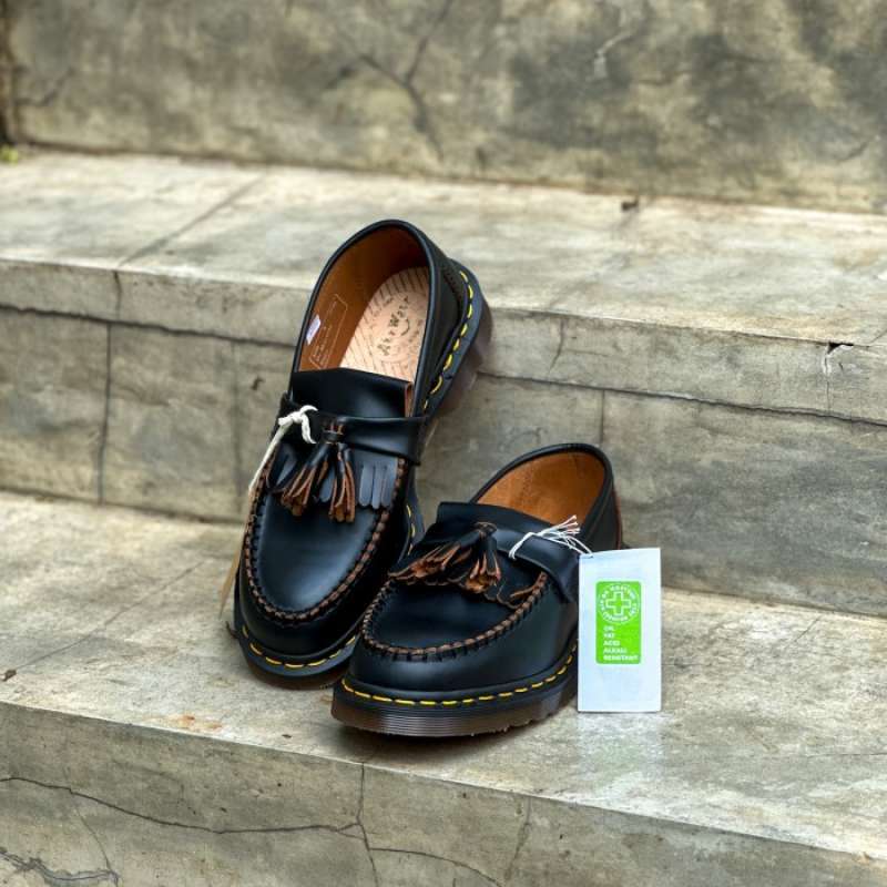 Jual Dr. Martens Adrian Tassel Vintage Quilon Black Made In England 45 Di Seller Zati Shop Cengkareng Timur Kota Jakarta Barat Blibli