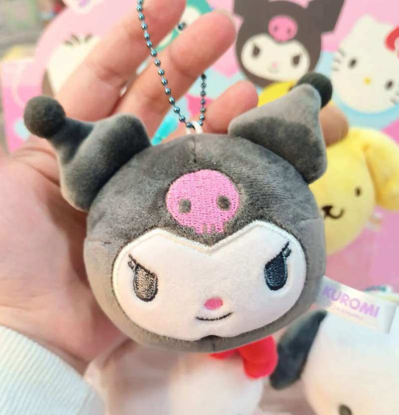 Sanrio Soft Mochi Plush Squishy Charm Moetch Selected and Blind Box, Warna  Kuromi