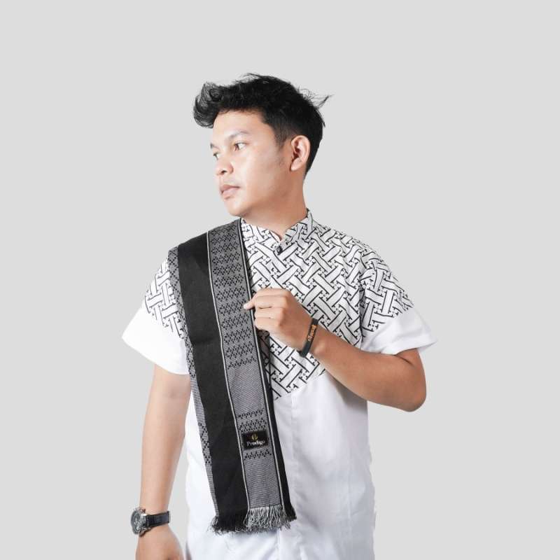 Yalangoch qizlarning epiphany chomilish fotosuratlari