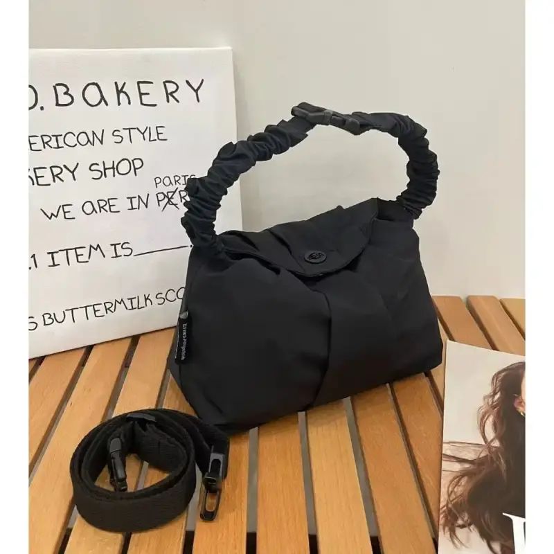 Promo Tas Selempang Jinjing Wanita Ernes Angeline Ea 805 + Free Dustbag Diskon 8% Di Seller Bli Shop - Jelambar, Kota Jakarta Barat | Blibli