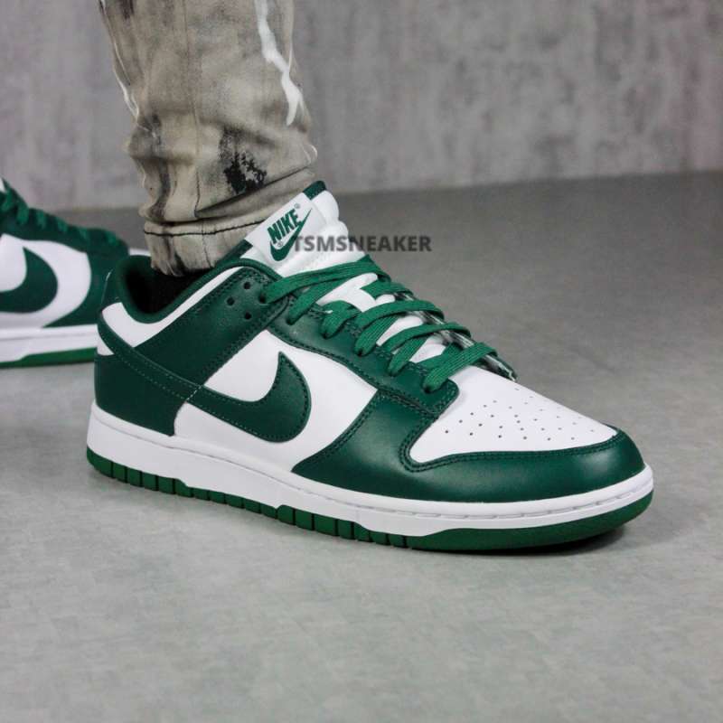 Jual Nike Dunk Low Team Green BNIB 100 Original Authentic di Seller