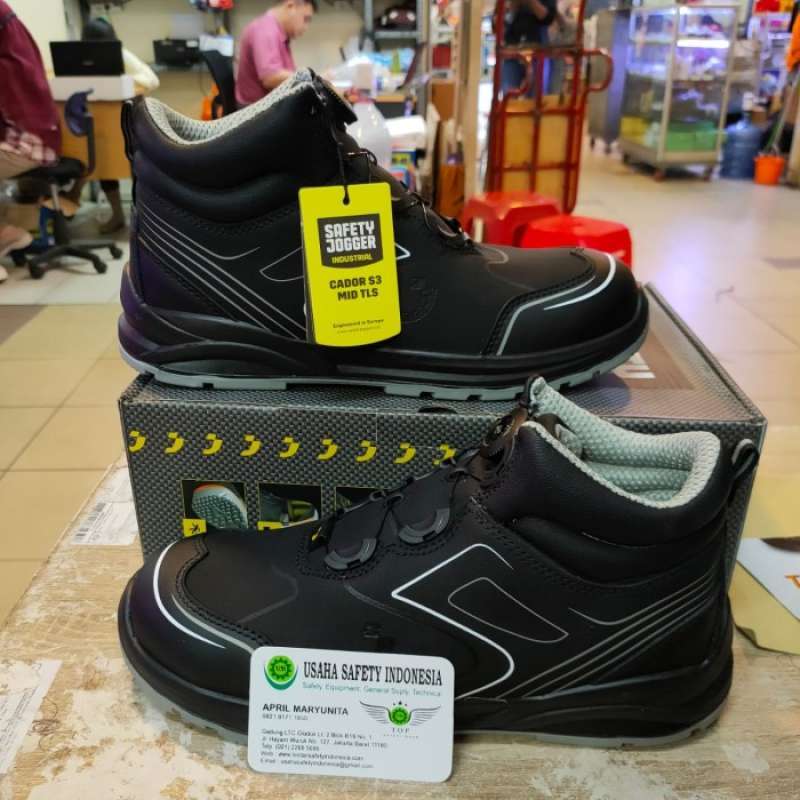 Promo Sepatu Safety Jogger Cador S3 Mid Tls Hitam Diskon 50 Di Seller