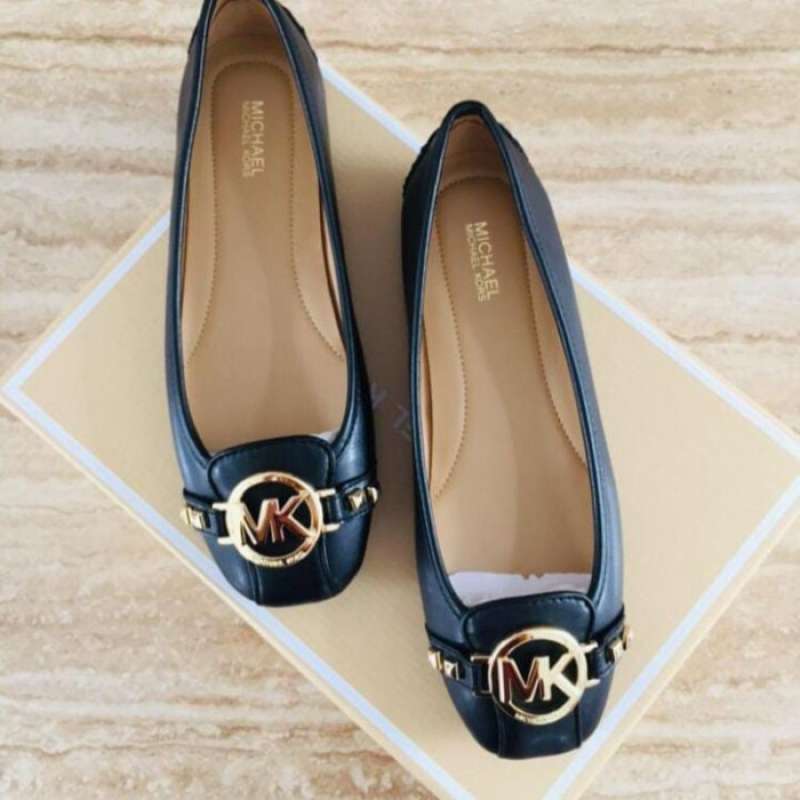 Harga flat shoes michael kors store