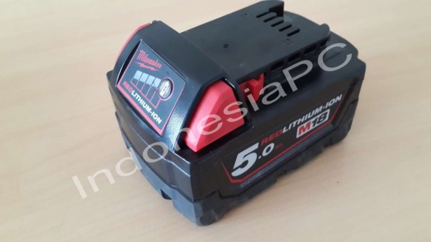 Promo Milwaukee Lithium-ion Battery M18 B5 (18 Volts 5.0 Ah) Diskon 23%